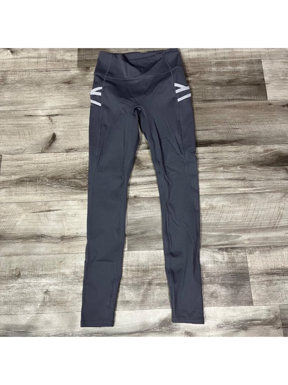 Fabletics Athletic Trinity High Rise Pocket Yoga Pants Grey NWT Women’s Sz S / 6